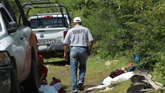 Personal del Servicio Médico Forense continúa trabajando en la zona